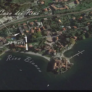 https://la-casa-dei-pini.it-lombardy.com